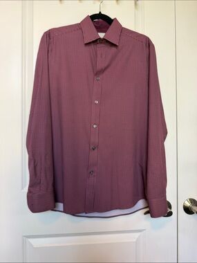 Men's Long-Sleeve Button-Down Shirt in Wine